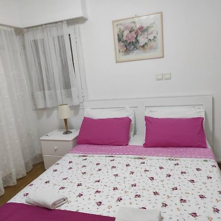 Flor De Mayo,Apt In Alimos Near The Sea Atena Exterior foto