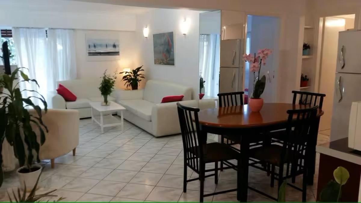 Flor De Mayo,Apt In Alimos Near The Sea Atena Exterior foto