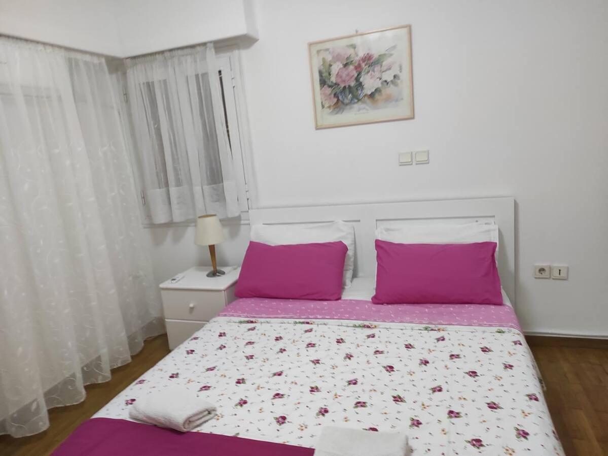 Flor De Mayo,Apt In Alimos Near The Sea Atena Exterior foto